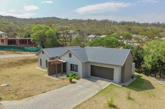 3 Bedroom House For Sale in Riverside Park