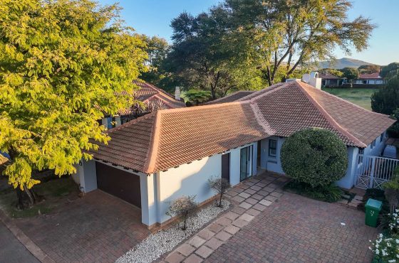 3 Bedroom House For Sale in Pecanwood Estate