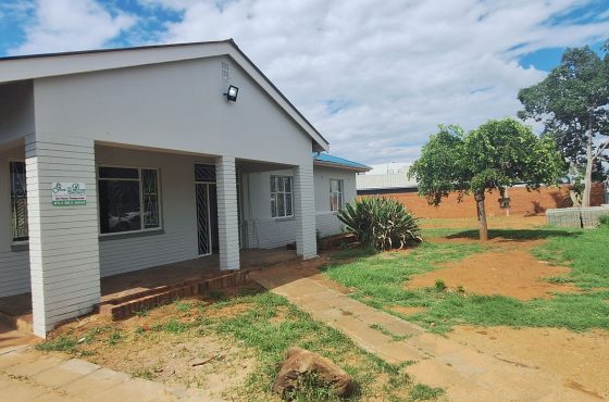 Commercial Property in Verwoerdpark For Sale